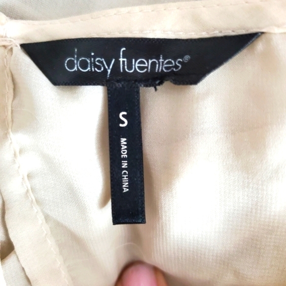 3/$15 Lace Chiffon blouse Size Small - Picture 7 of 7